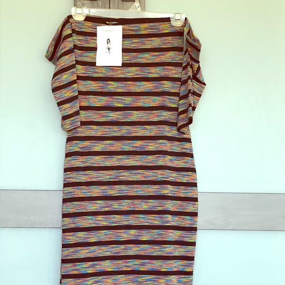 One Of A Kind Viaggio Maui Body Hugging Dress - Picture 1 of 5